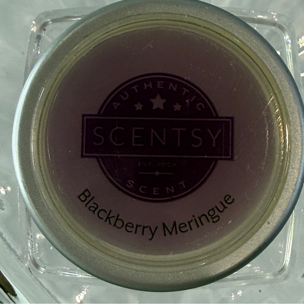 🆕 “Blackberry Meringue” Authentic Scented Wax – Sweet Berry Candle Wax
